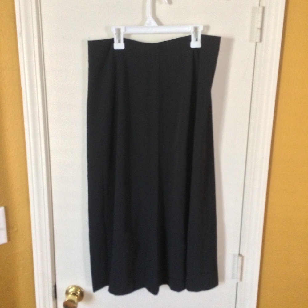 LRL Ralph Lauren women's size 6 knee length double side slit skirt